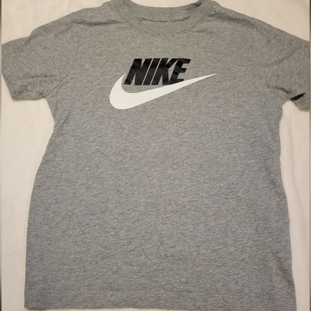 Bundle Of 2 Nike Kids Blue and Gray T-Shirts - Picture 7 of 7